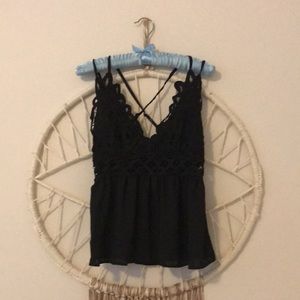 🌙Shein shirred back Guipure lace cami top🌙